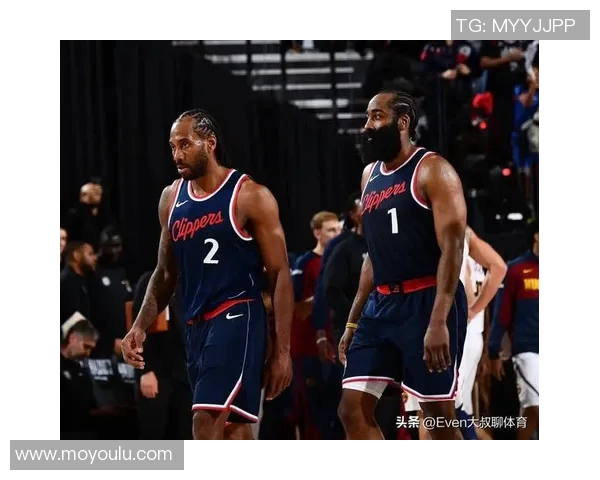 快船与小牛激战三月二十八NBA季后赛争夺战精彩回顾与分析