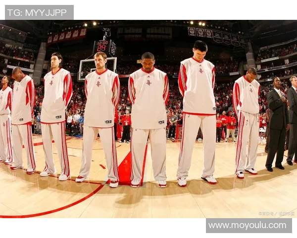 火箭队与黄蜂队激战正酣2月2日精彩对决引发球迷热议