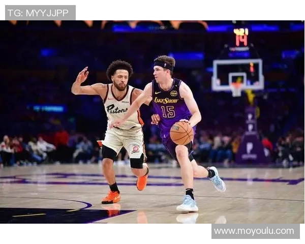 湖人对阵活塞2020赛季精彩回顾与精彩瞬间分析