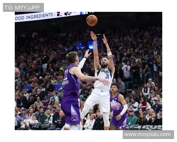 犹他爵士与达拉斯小牛的激烈对决展现篮球魅力与团队协作精神