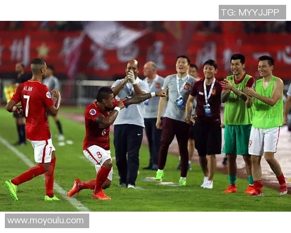 申花与鹿岛鹿角激战正酣精彩赛事尽在PPTV直播平台观看