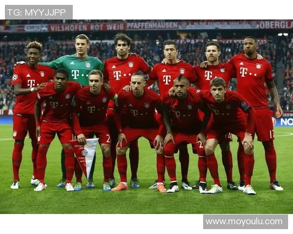 赫塔与杜塞尔的激烈对决揭示德甲新赛季的竞争格局与球队实力较量 赫塔与杜塞尔的激烈对决揭示德甲新赛季的竞争格局与球队实力较量