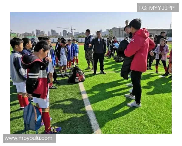 阿波罗尼亚对决精彩纷呈的赛事分析与战术探讨