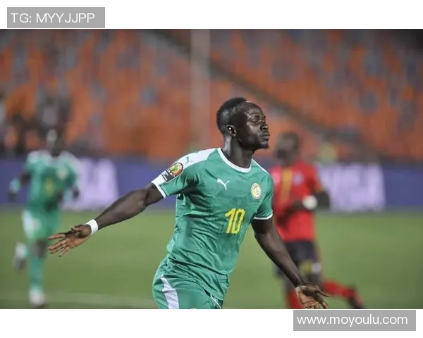 马内的足球传奇之路:从塞内加尔小镇到世界舞台的辉煌历程 马内的足球传奇之路:从塞内加尔小镇到世界舞台的辉煌历程